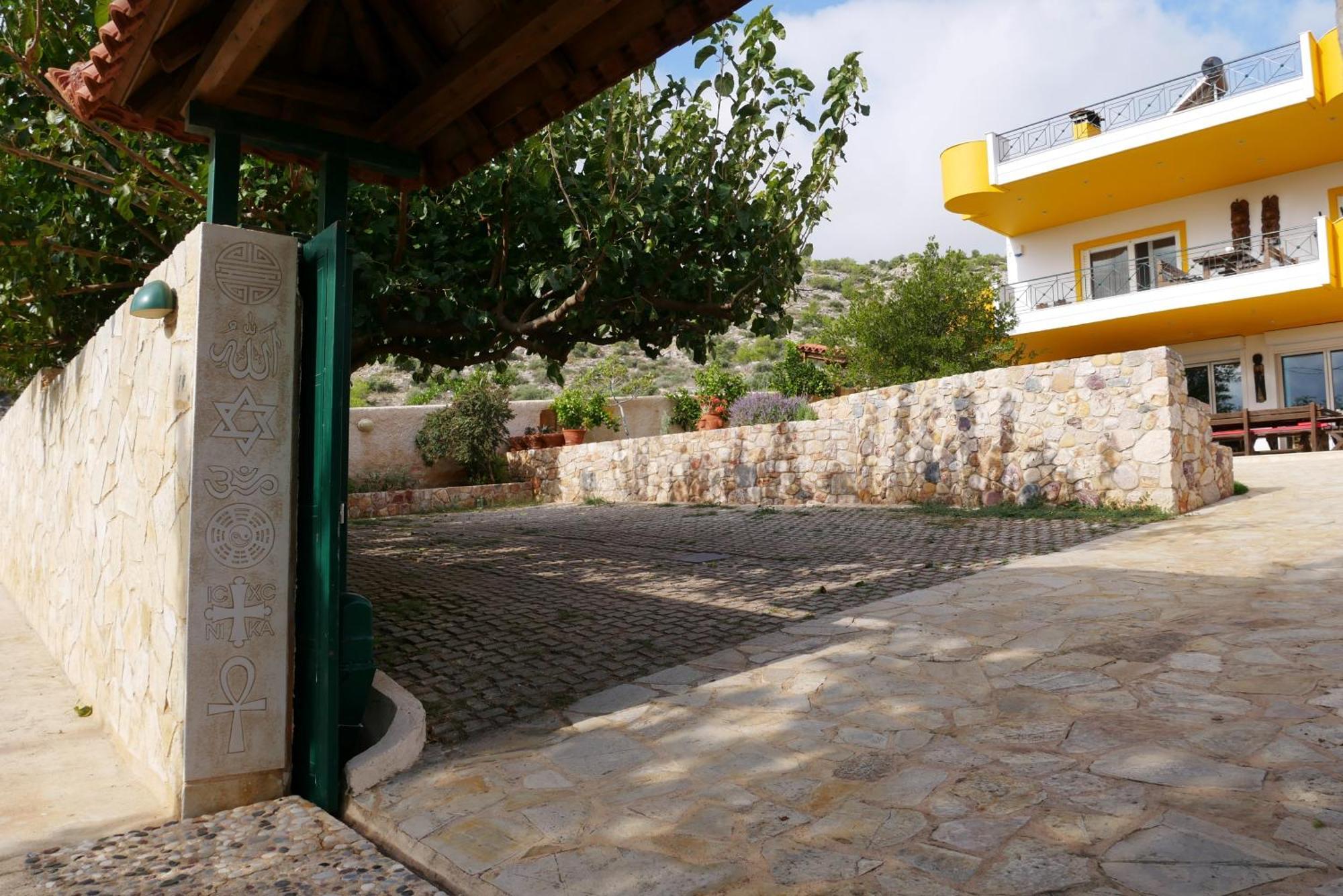 Casa Di Luce Bed & Breakfast Agia Marina  Exterior photo